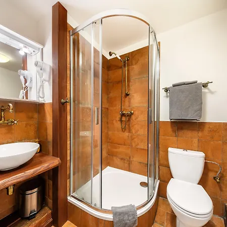 Blume - Adults Only Pensión