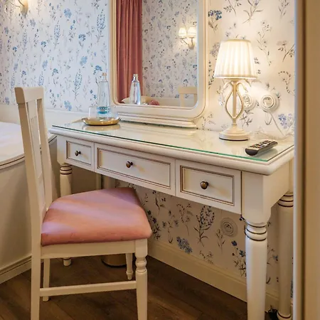 Pensión Blume - Adults Only 3*