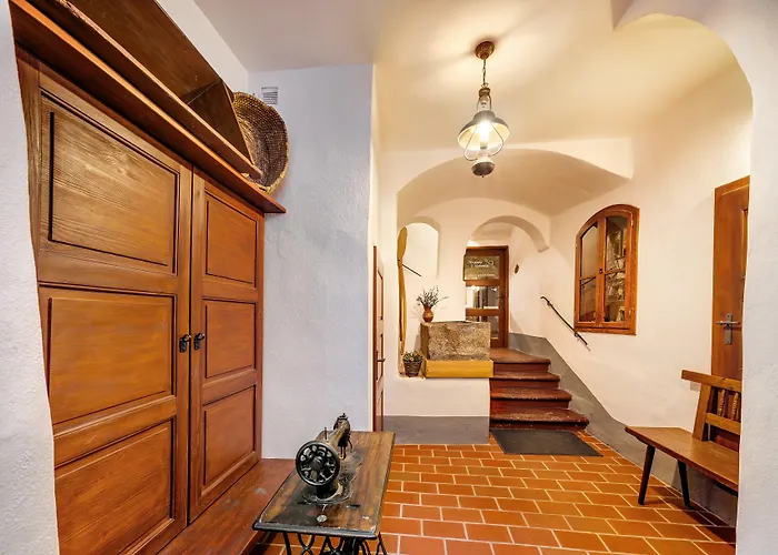 Blume - Adults Only 체스키크룸로프