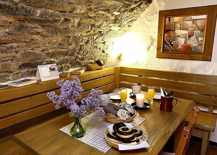 Blume - Adults Only 체스키크룸로프