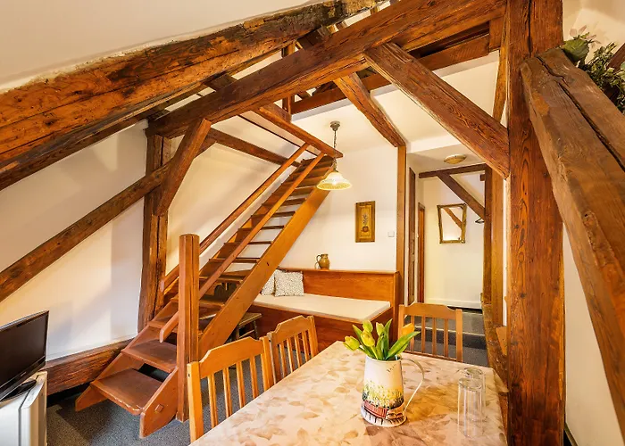 Blume - Adults Only 체스키크룸로프