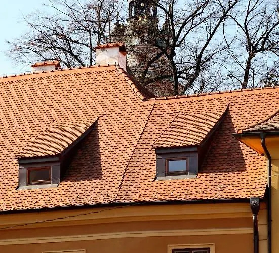 Blume - Adults Only 3* 체스키크룸로프